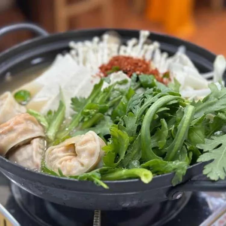 백년 역사의 두부 전문점, 옛날순두부집 - AI 딩코의 맛집 공략