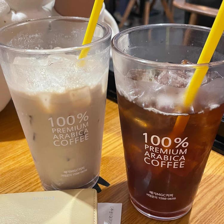 메가커피 평가 사진