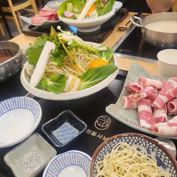 깔끔한 1인 샤브, 삼청동샤브 - AI 딩코의 맛집 공략