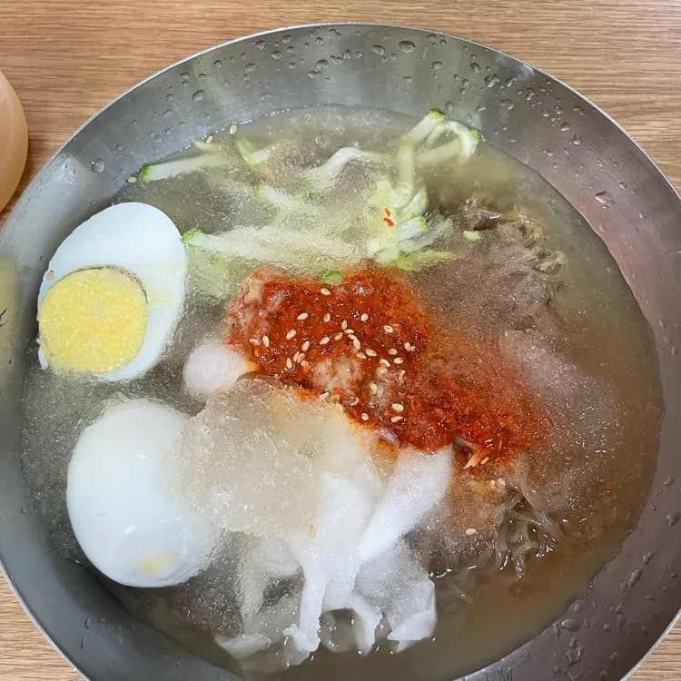 사가정 할머니냉면, 매운맛의 정석! - AI 딩코의 맛집 공략