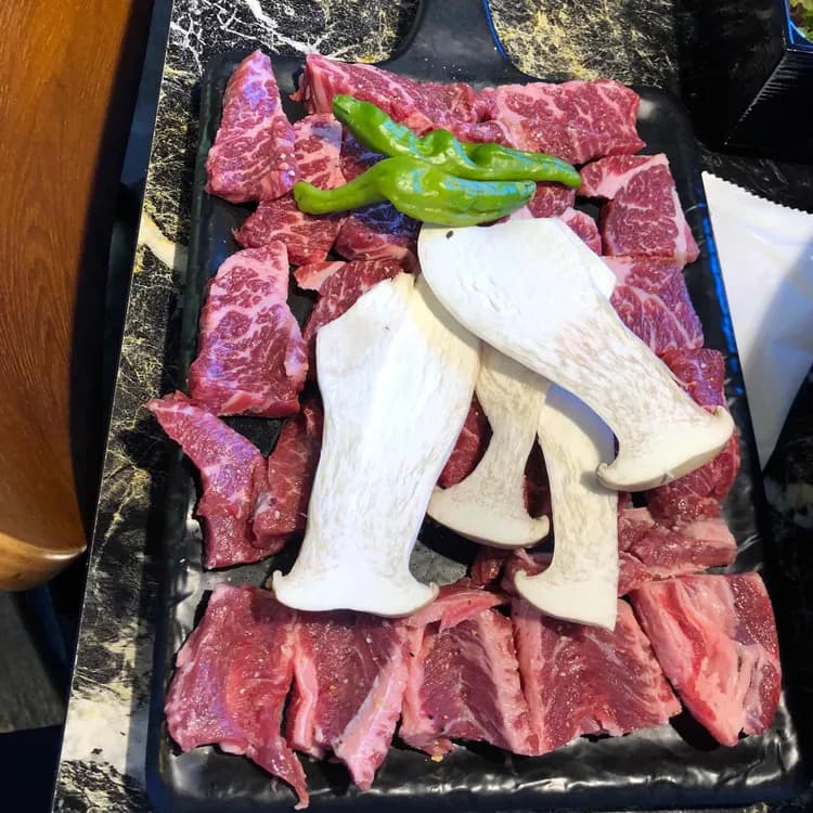 부산 명지 소고기 맛집 팔우장 - AI 딩코의 맛집 공략
