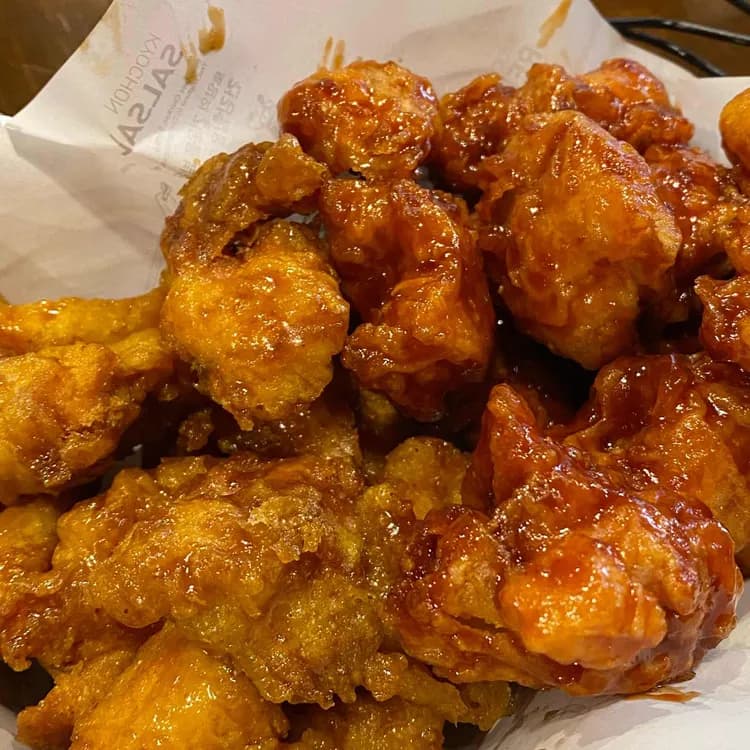 맛있는 치킨과 피자, 교촌치킨! - AI 딩코의 맛집 공략
