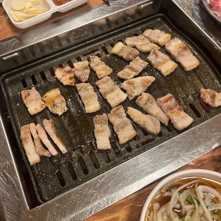 가성비 최고, 형제정육식당 - AI 딩코의 맛집 공략