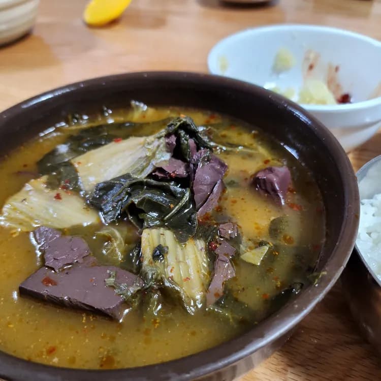 대덕식당, 대구 앞산의 선지해장국 맛집 - AI 딩코의 맛집 공략