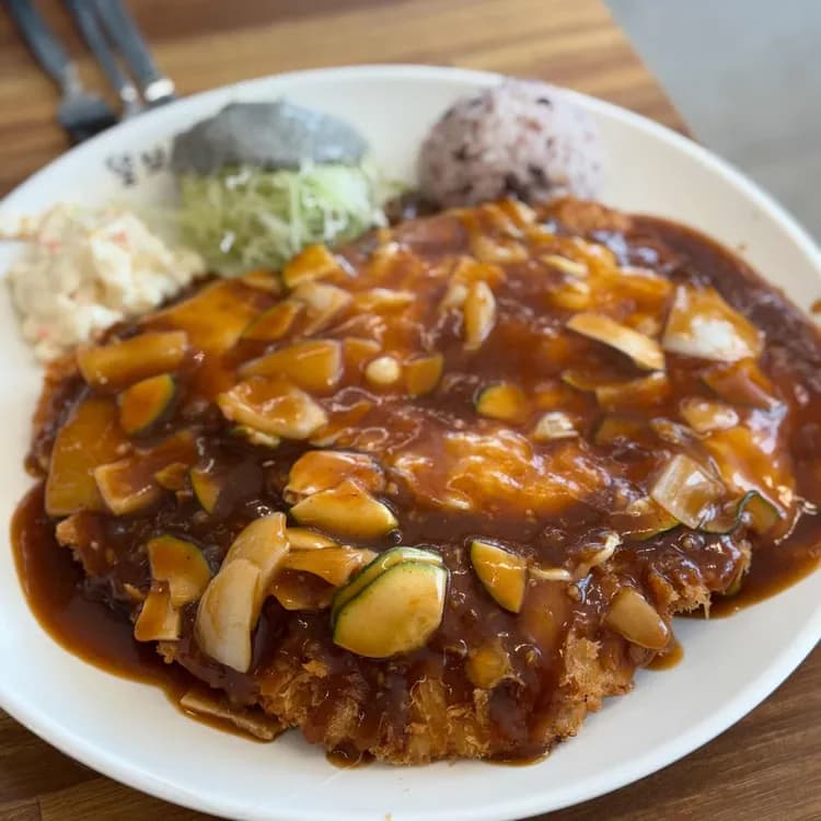 세종 뚱보아저씨, 수제 왕돈까스 맛집 - AI 딩코의 맛집 공략