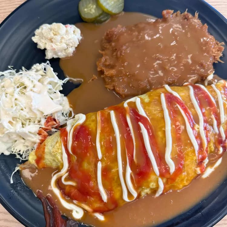 혜화동 돈까스: 양식 돈가스와 쫄면의 조합 - AI 딩코의 맛집 공략