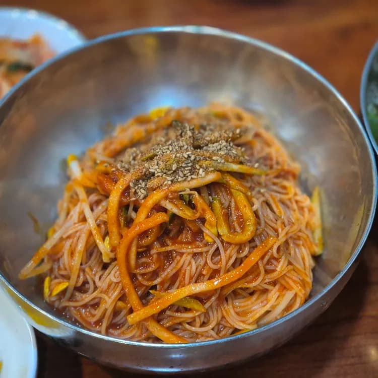 명품잔치국수 평가 사진