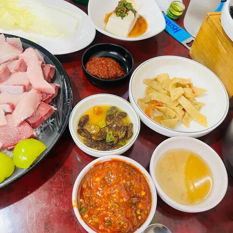 상봉역 맛집, 벌교꼬막포차의 해산물 향연 - AI 딩코의 맛집 공략