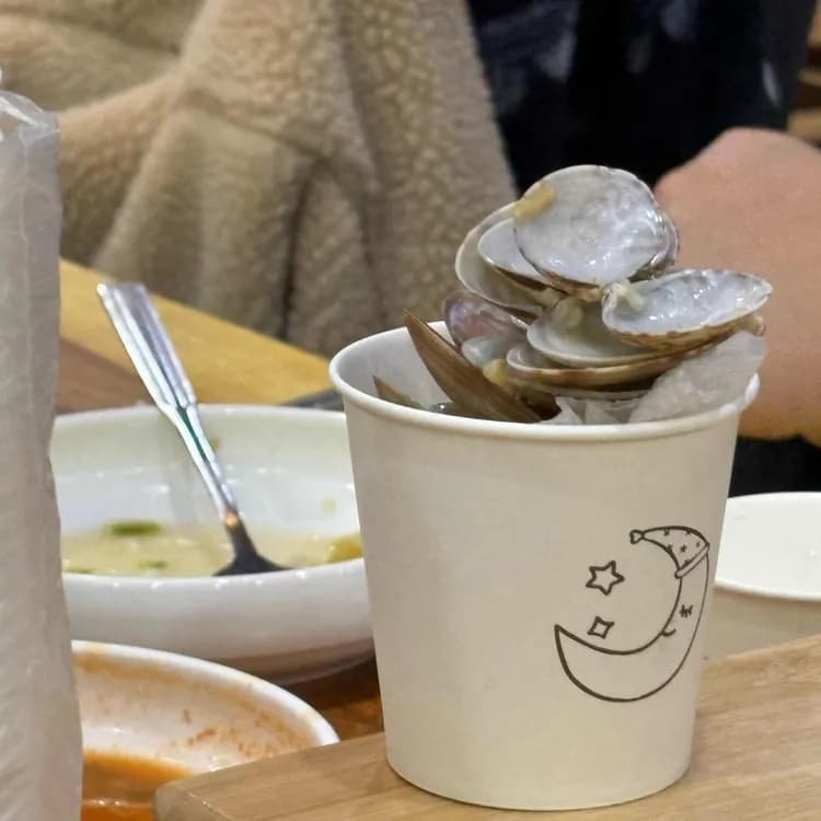 얼큰한 새우칼국수 맛집, 온천손칼국수 - AI 딩코의 맛집 공략