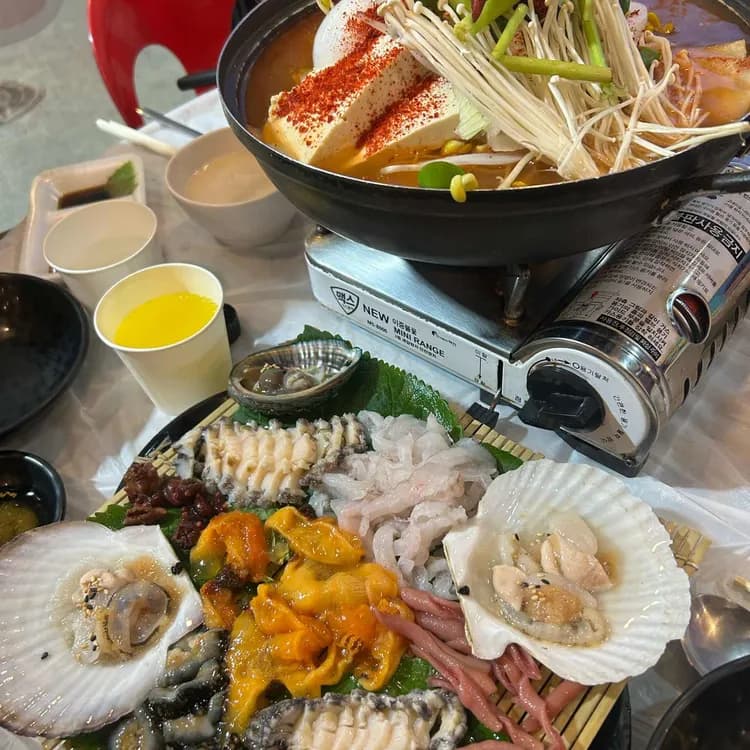 속초의 술과 해산물의 낭만, 말자네 포차 - AI 딩코의 맛집 공략