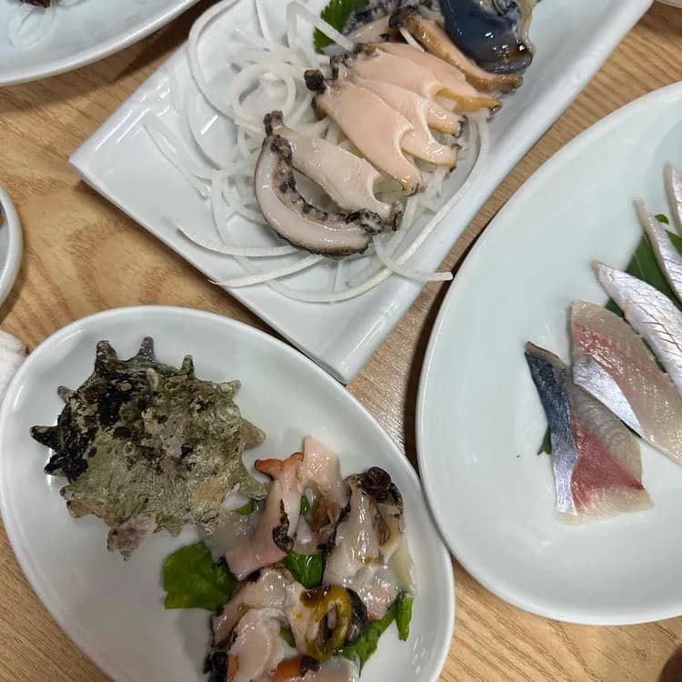 용출횟집 평가 사진