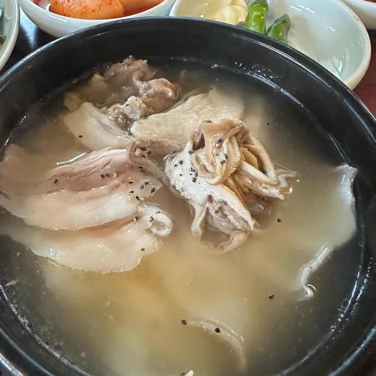 엄용백 돼지국밥 평가 사진