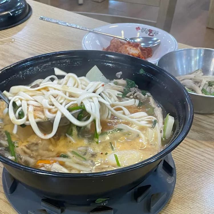 공항칼국수 평가 사진