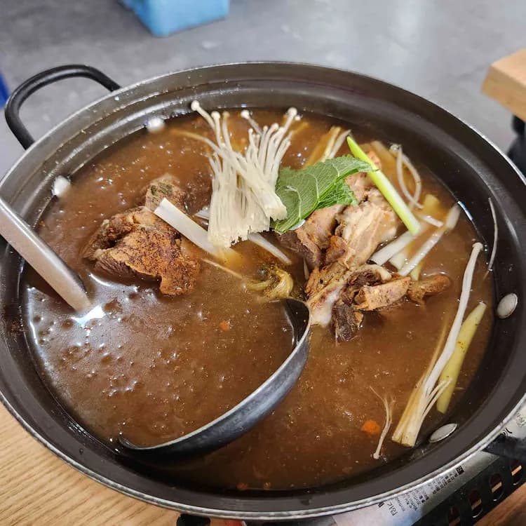 우현족발 평가 사진